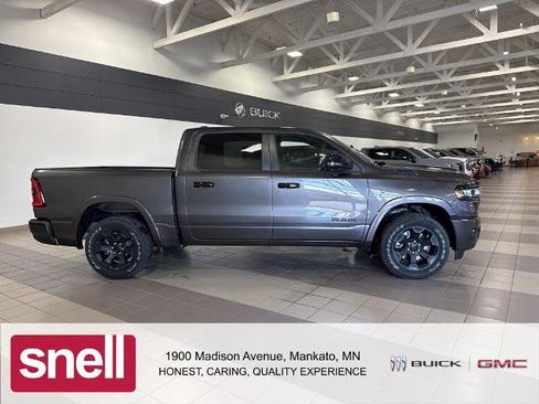 Used 2026 RAM 1500 Big Horn AWD/4WD image 7
