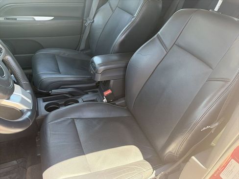 Used 2017 Jeep Compass High Altitude FWD image 11