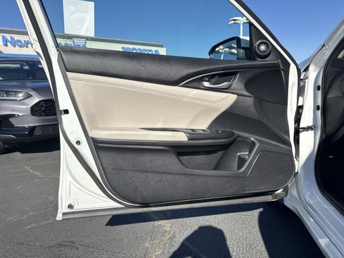 Certified 2022 Honda Insight Touring image 19