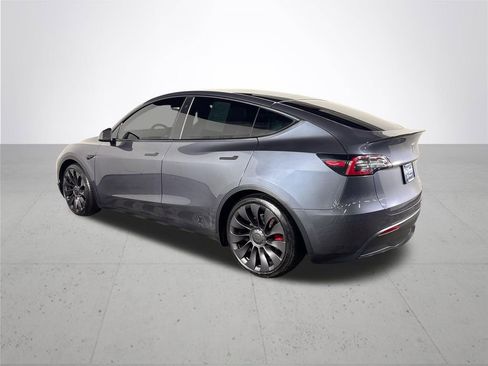 Used 2020 Tesla Model Y Long Range image 8