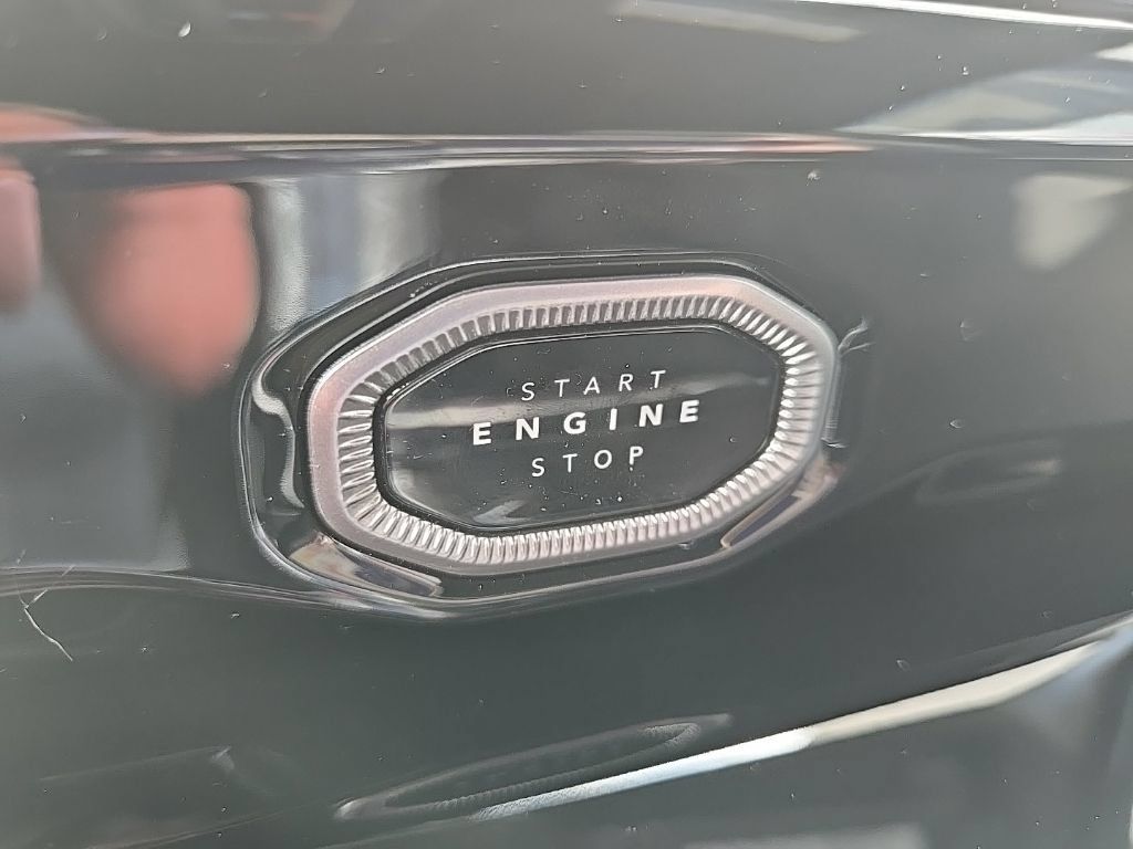 New 2026 Jeep Grand Cherokee L Limited w/ Limited Altitude Package AWD/4WD image 61