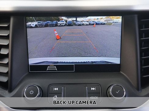 Used 2020 GMC Acadia SLE image 4