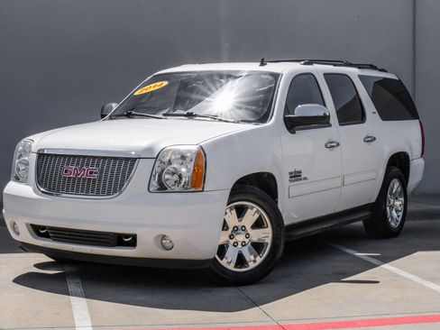 Used 2014 GMC Yukon XL SLT w/ Texas Edition RWD image 6