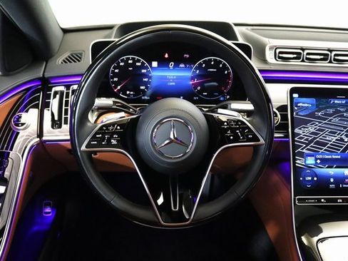 Used 2023 Mercedes-Benz S 580 4MATIC Sedan image 4