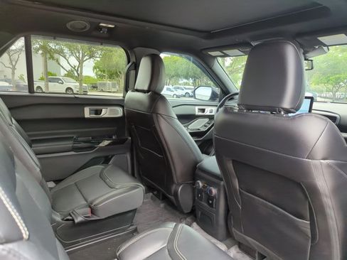 Used 2022 Ford Explorer ST w/ Equipment Group 401A AWD/4WD image 24