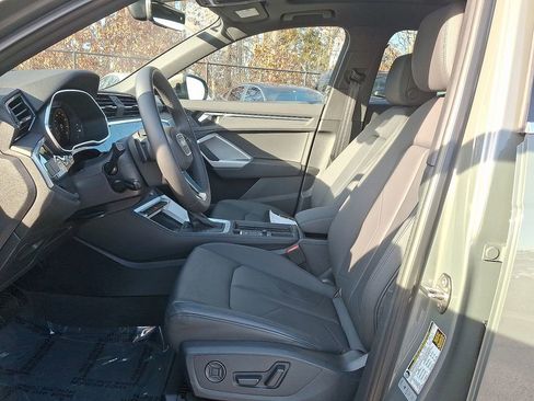 Used 2024 Audi Q3 2.0T Premium Plus w/ Premium Plus Package image 14