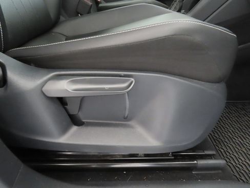 Used 2022 Volkswagen Tiguan SE R-Line FWD image 27
