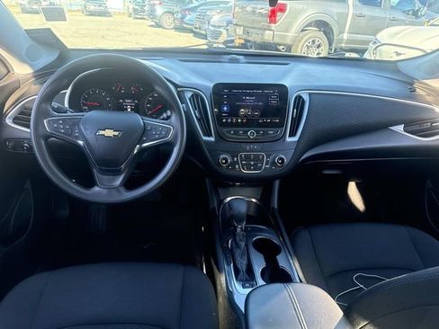 Used 2023 Chevrolet Malibu LT image 12