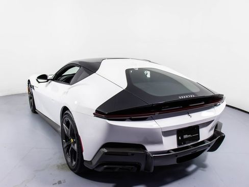 Certified 2025 Ferrari 12Cilindri RWD image 25