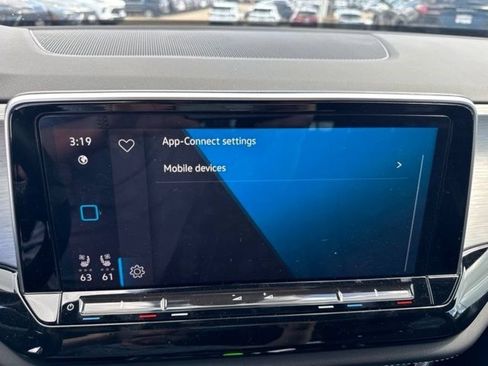 Used 2024 Volkswagen Atlas Cross Sport SE w/ Panoramic Sunroof Package AWD/4WD image 36