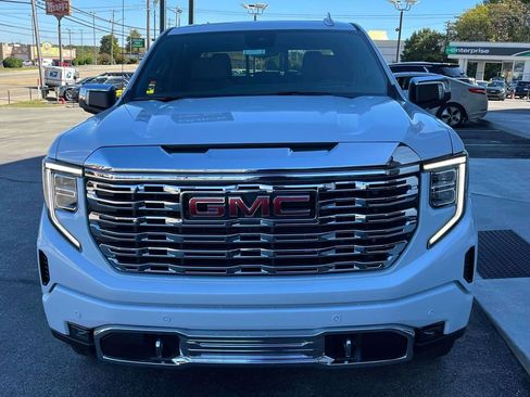 New 2026 GMC Sierra 1500 Denali w/ Denali Reserve Package AWD/4WD image 8