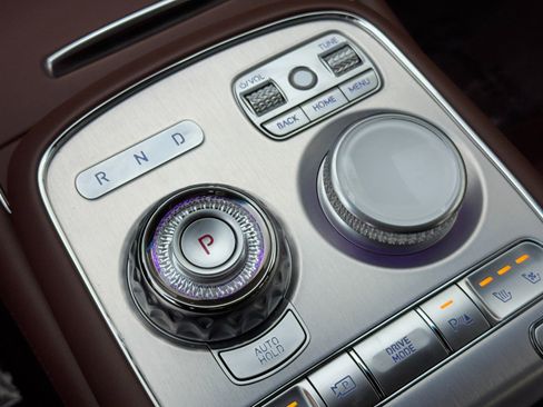 Used 2024 Genesis G90 3.5T image 35