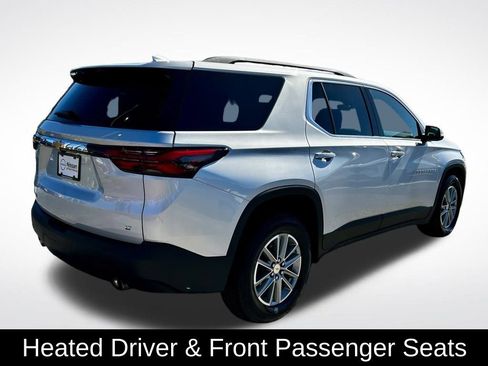 Used 2022 Chevrolet Traverse LT image 6
