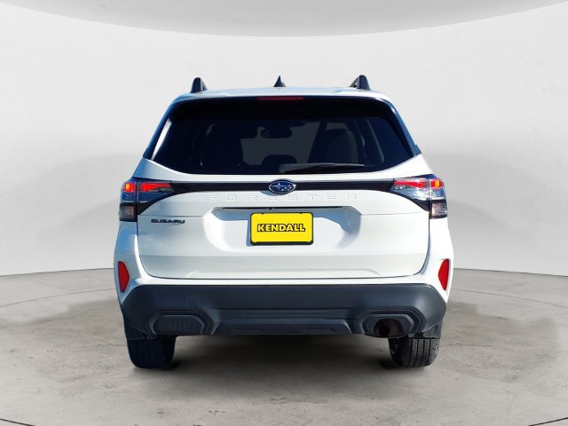 Used 2025 Subaru Forester Premium AWD/4WD image 6
