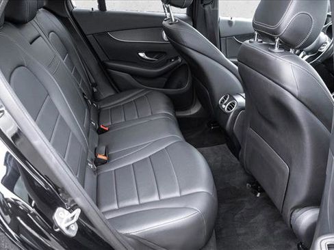Used 2020 Mercedes-Benz GLC 300 4MATIC image 23