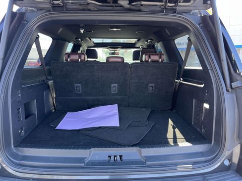 Used 2023 Ford Expedition Max Limited image 10