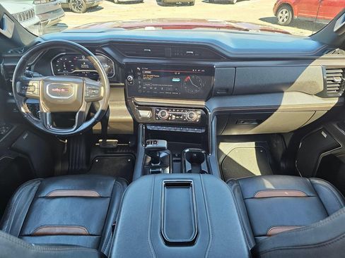 Used 2022 GMC Sierra 1500 AT4 w/ AT4 Premium Package AWD/4WD image 18