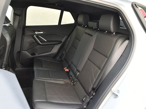 Used 2026 BMW X2 xDrive28i AWD/4WD image 16
