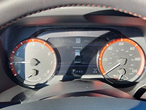 Used 2021 Nissan Titan PRO-4X w/ Pro-4x Convenience Package image 17