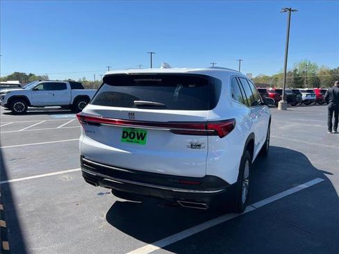 Used 2025 Buick Enclave Preferred image 8