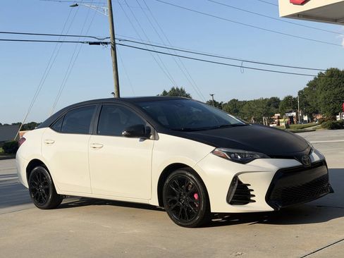 Used 2017 Toyota Corolla SE 50th Anniversary FWD image 3
