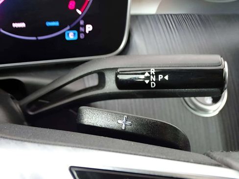 Used 2025 Mercedes-Benz C 300 4MATIC Sedan image 19