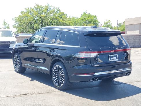 New 2026 Lincoln Aviator Black Label w/ Dynamic Handling Package AWD/4WD image 3