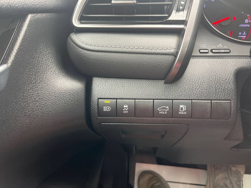 Used 2021 Toyota Camry XSE FWD image 21