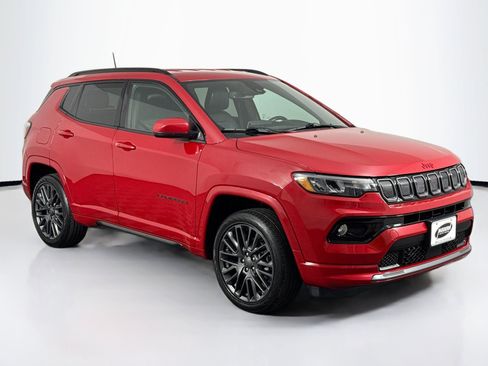 Used 2022 Jeep Compass Limited AWD/4WD image 2