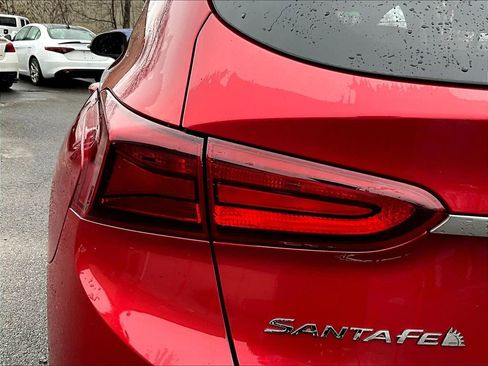 Used 2019 Hyundai Santa Fe SEL image 28
