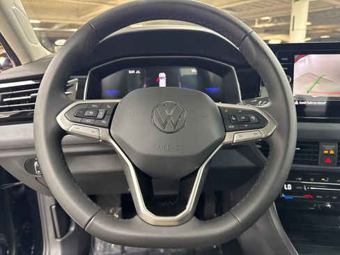 New 2026 Volkswagen Jetta SE FWD image 21