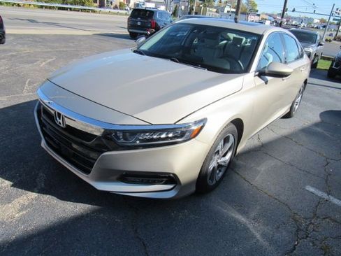 Used 2018 Honda Accord EX image 1