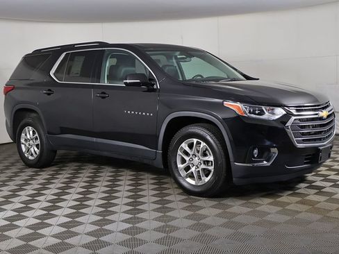 Used 2020 Chevrolet Traverse LT AWD/4WD image 2