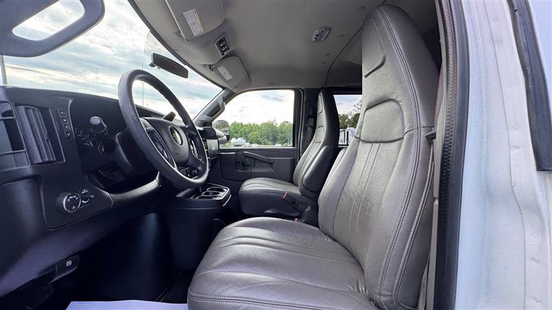 Used 2017 Chevrolet Express 3500 LS RWD image 39