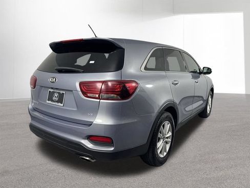Used 2020 Kia Sorento FWD V6 image 33