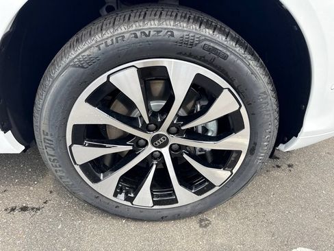 New 2026 Audi Q3 quattro 2.0T AWD/4WD image 12