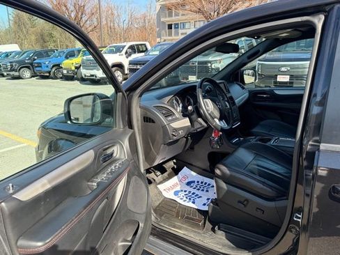 Used 2018 Dodge Grand Caravan GT image 14