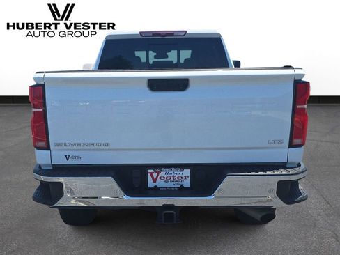 Used 2024 Chevrolet Silverado 2500 LTZ w/ LTZ Convenience Package AWD/4WD image 7