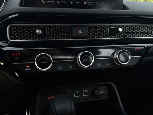 Certified 2024 Honda Civic Sport Touring image 30