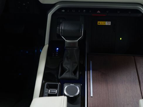 Used 2023 Toyota Tundra Capstone image 18