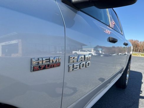 Used 2017 RAM 1500 Express w/ Express Value Package image 11