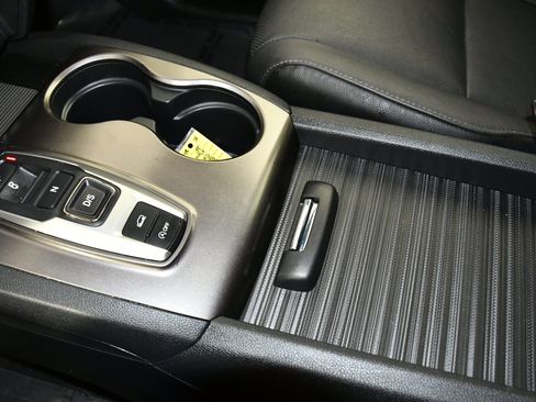 Used 2023 Honda Passport EX-L image 32