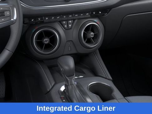 New 2026 Chevrolet Blazer LT w/ Convenience Package FWD image 24