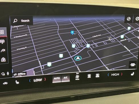 Used 2025 Audi Q6 e-tron Premium w/ Convenience Package image 18