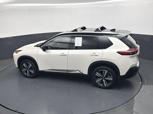 Used 2023 Nissan Rogue SL w/ SL Premium Package FWD image 32