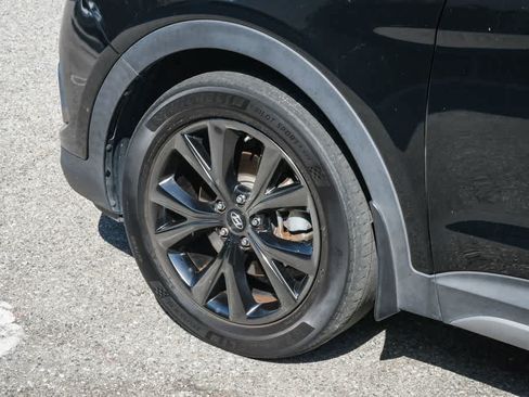 Used 2017 Hyundai Santa Fe Sport FWD image 10