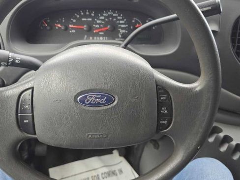 Used 2006 Ford E-150 and Econoline 150 image 19