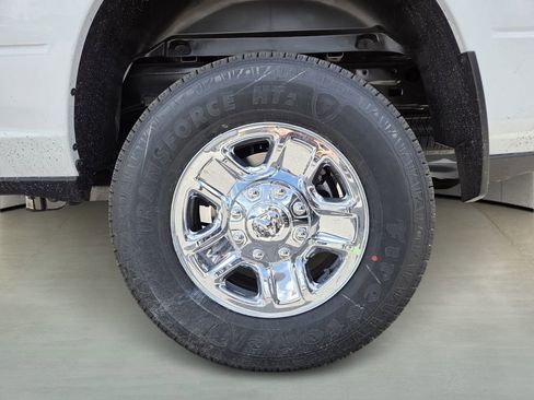 New 2026 RAM 2500 Tradesman AWD/4WD image 6
