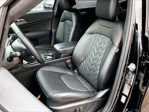 Used 2023 Kia Sportage X-Line w/ X-Line Premium Package image 7