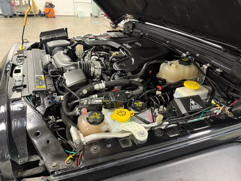 Used 2021 Jeep Wrangler Unlimited Willys image 10